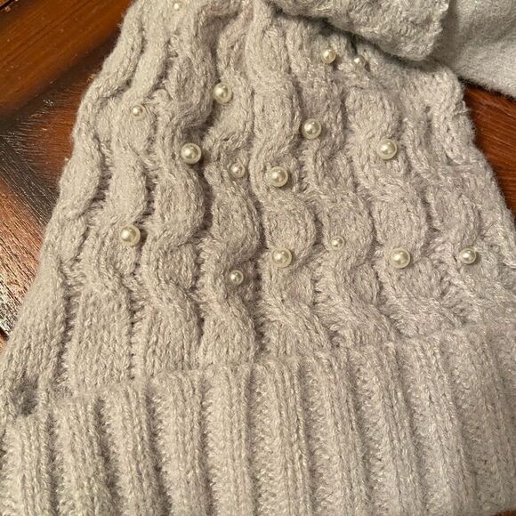 NWT Time and Tru Cable Knit Beanie & Gloves with Pearls - Picture 3 of 5